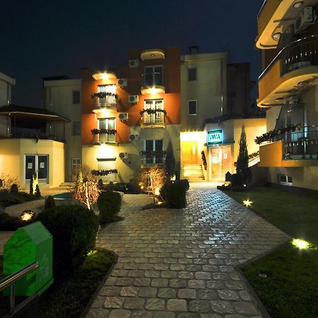 Iwa Centar Apartments & Wellness Врнячка-Баня Экстерьер фото