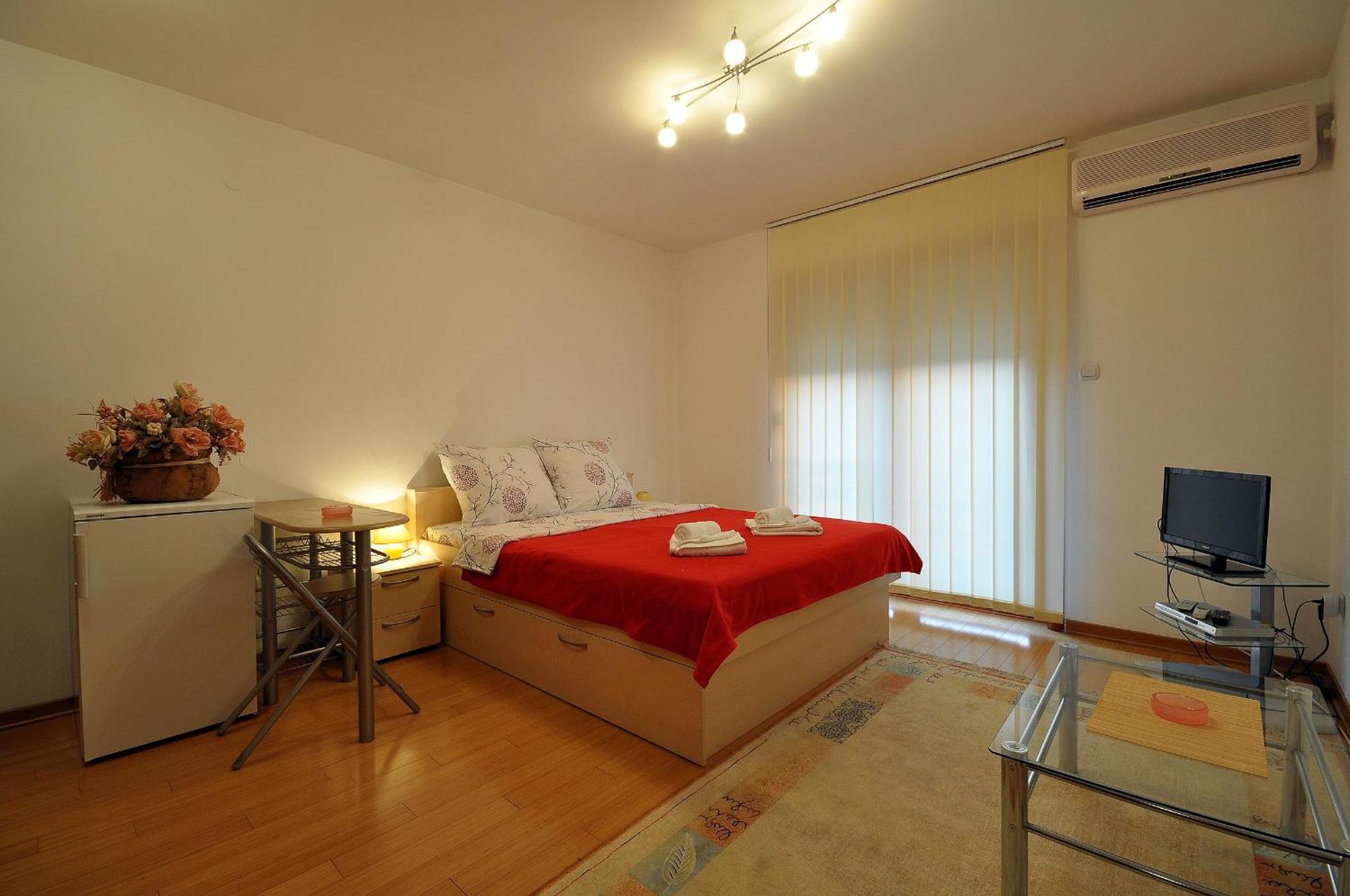 Iwa Centar Apartments & Wellness Врнячка-Баня Экстерьер фото