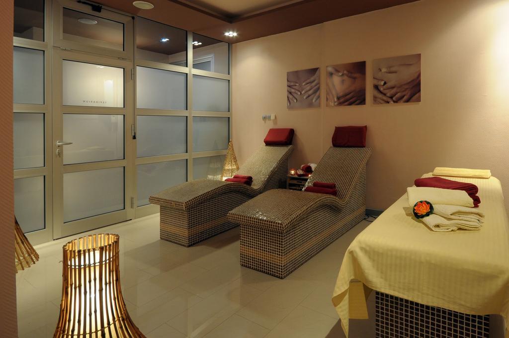 Iwa Centar Apartments & Wellness Врнячка-Баня Экстерьер фото